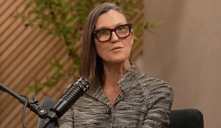 Cathie Wood: Trump, Bitcoin ile Stratejik Rezerv Oluşturabilir